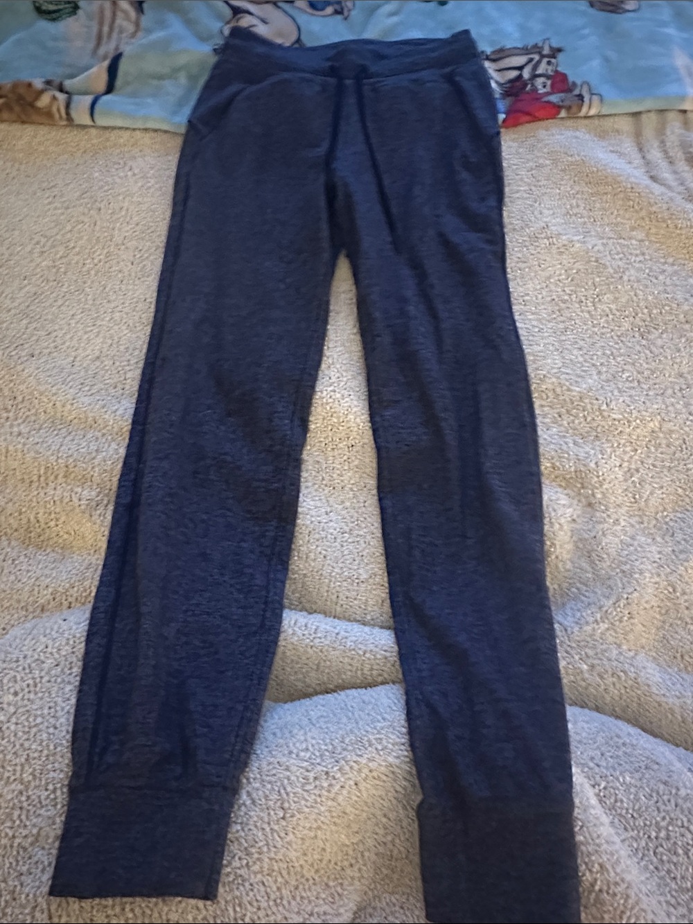 lululemon blue heathered joggers. Size 4, EUC